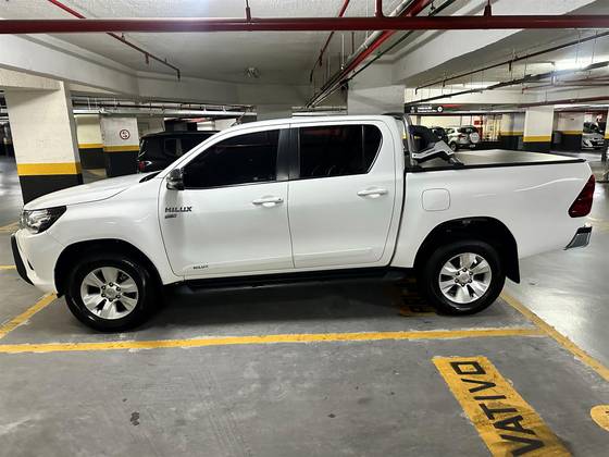TOYOTA HILUX 2.7 SR 4X2 CD 16V FLEX 4P AUTOMÁTICO